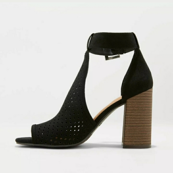 Laser Cut Ankle Strap Open Toe Heeled Sandals - Picture 2 of 2
